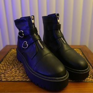 Black Heart Buckle Platform Ankle Boots